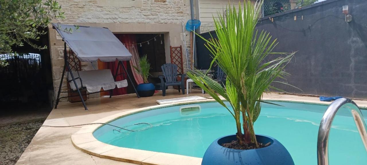 Grande Chambre D'Hote Pour 4 A 5 Personnes Bed and Breakfast Chef-Boutonne Exterior foto